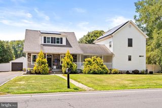 400 MONMOUTH ST, Hightstown, NJ 08520