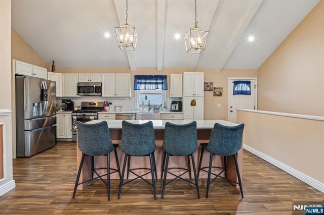 114 Hobart Avenue, Rutherford, NJ 07070