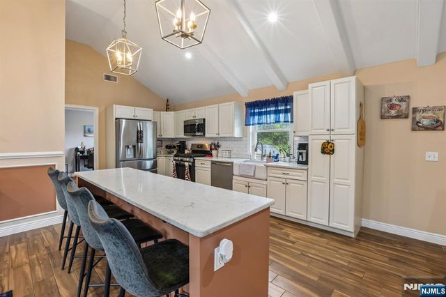 114 Hobart Avenue, Rutherford, NJ 07070