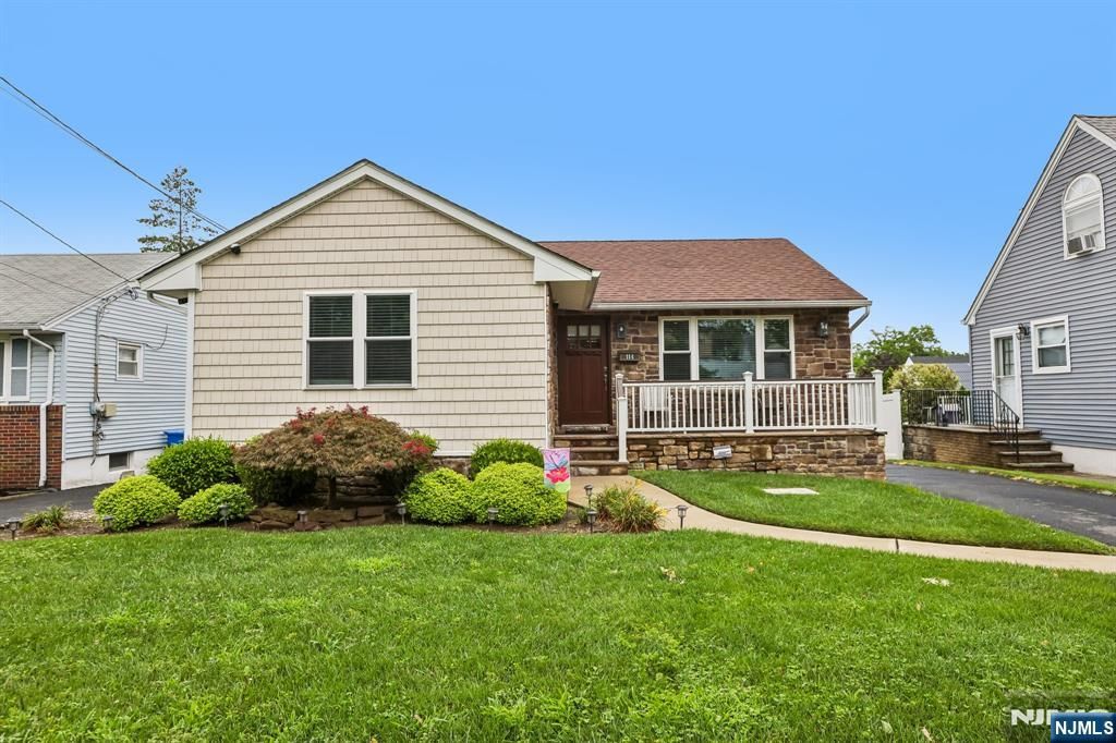 114 Hobart Avenue, Rutherford, NJ 07070
