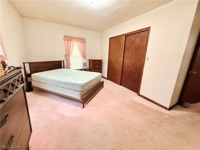 56485 Deep Run Road, Martins Ferry, OH 43935