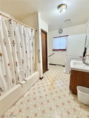 56485 Deep Run Road, Martins Ferry, OH 43935