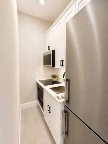 107 Charles Street 202, Boston, MA 02114