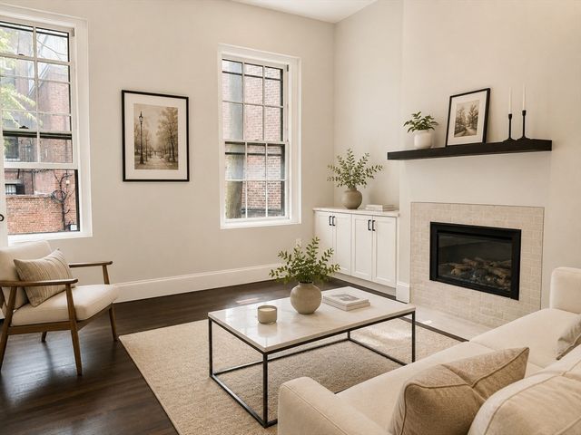 107 Charles Street 202, Boston, MA 02114