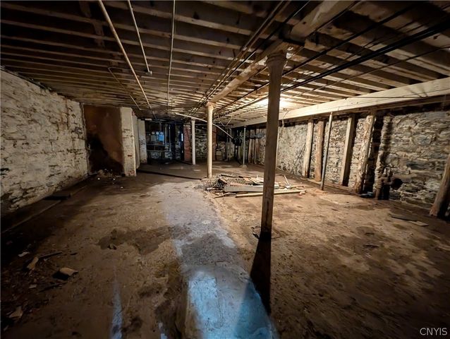 405 Pond Street, Syracuse, NY 13208