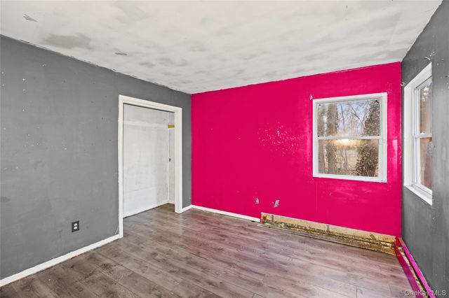 85 Norfleet Lane, Coram, NY 11727