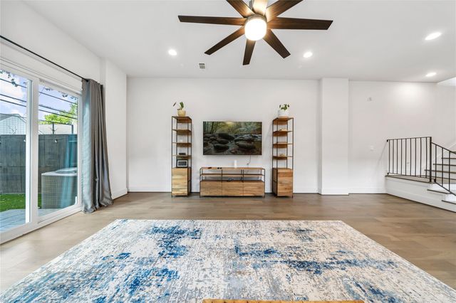 620 E 26th Street, Houston, TX 77008