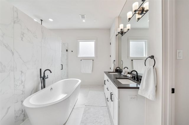 620 E 26th Street, Houston, TX 77008