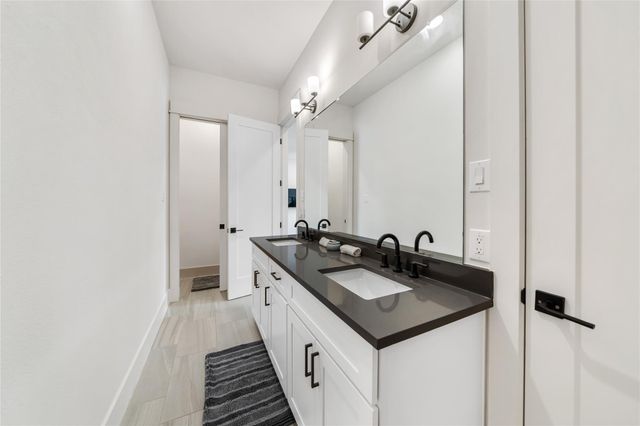 620 E 26th Street, Houston, TX 77008