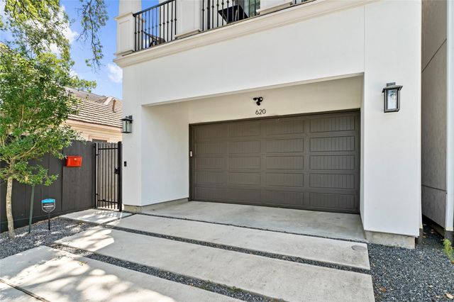 620 E 26th Street, Houston, TX 77008