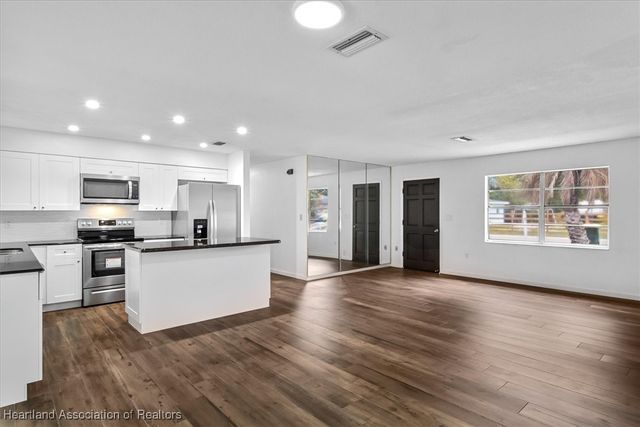 131 Sparrow Avenue, Sebring, FL 33870