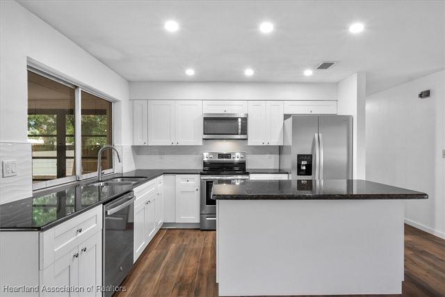 131 Sparrow Avenue, Sebring, FL 33870