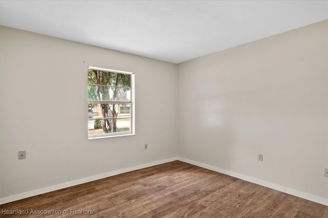 131 Sparrow Avenue, Sebring, FL 33870