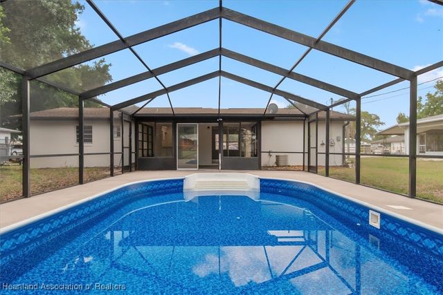 131 Sparrow Avenue, Sebring, FL 33870