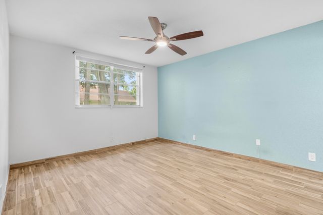 2865 SW 22nd Avenue 105, Delray Beach, FL 33445