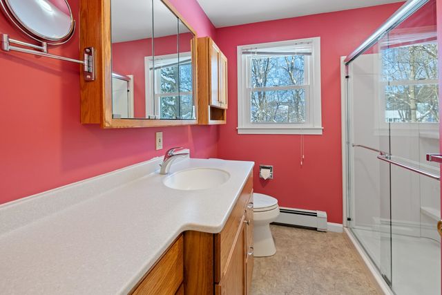 63 Morning Glory Lane, Hartford, VT 05088