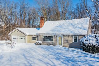 63 Morning Glory Lane, Hartford, VT 05088