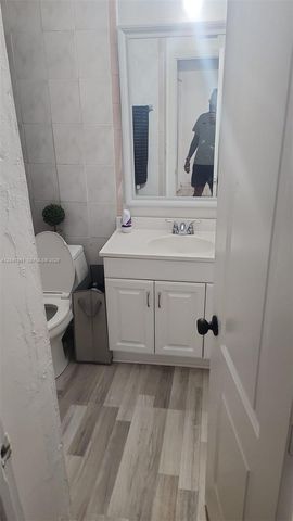 15115 NE 6th Ave 32, Miami, FL 33162