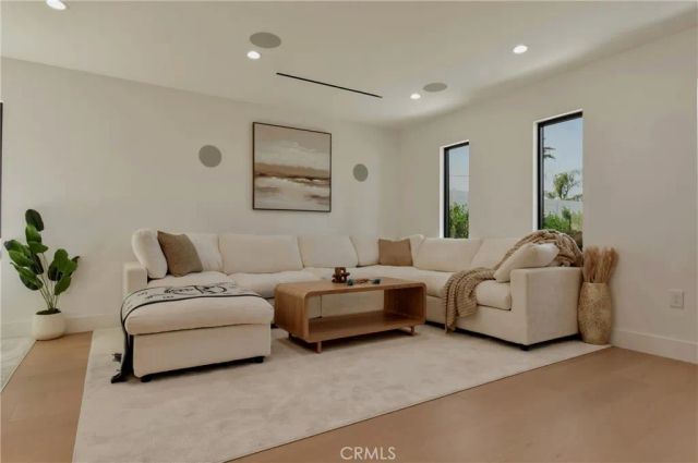 23409 Friar, Woodland Hills, CA 91367