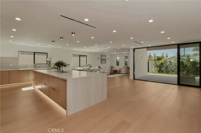 23409 Friar, Woodland Hills, CA 91367