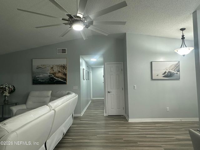 1516 DERRINGER Road, Jacksonville, FL 32225