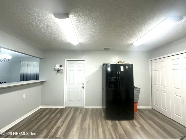 1516 DERRINGER Road, Jacksonville, FL 32225