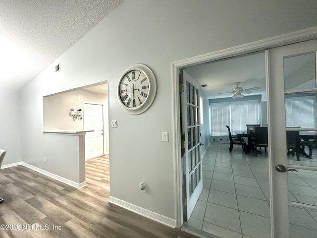 1516 DERRINGER Road, Jacksonville, FL 32225