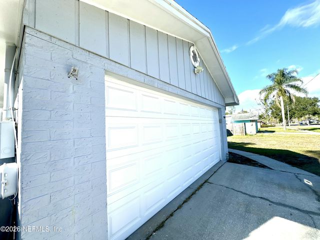 1516 DERRINGER Road, Jacksonville, FL 32225