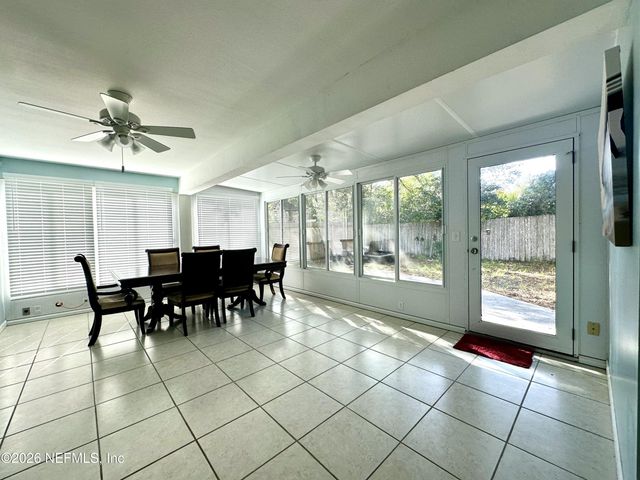 1516 DERRINGER Road, Jacksonville, FL 32225