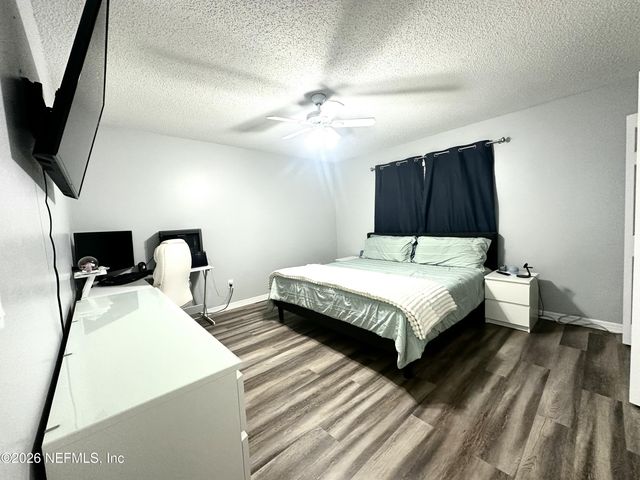 1516 DERRINGER Road, Jacksonville, FL 32225