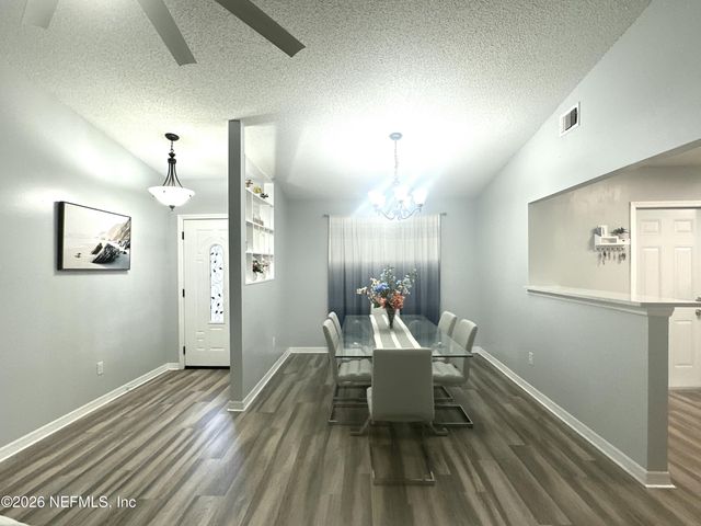 1516 DERRINGER Road, Jacksonville, FL 32225