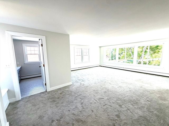 85 Barber Rd 1, Framingham, MA 01702