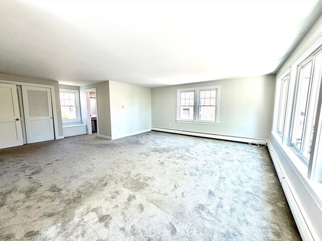 85 Barber Rd 1, Framingham, MA 01702