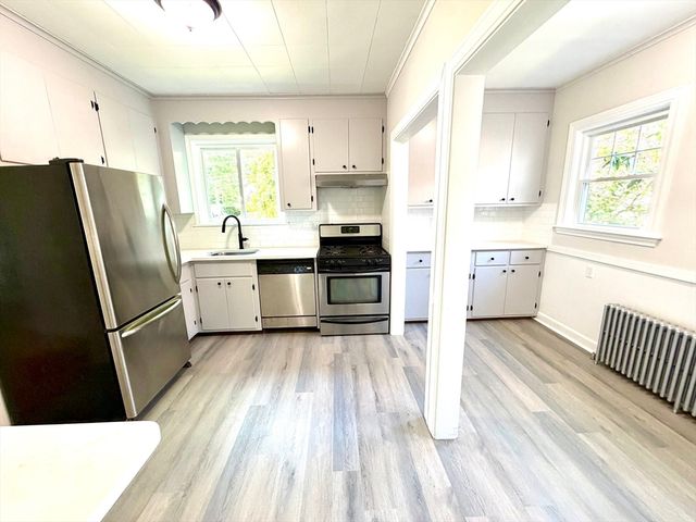 85 Barber Rd 1, Framingham, MA 01702