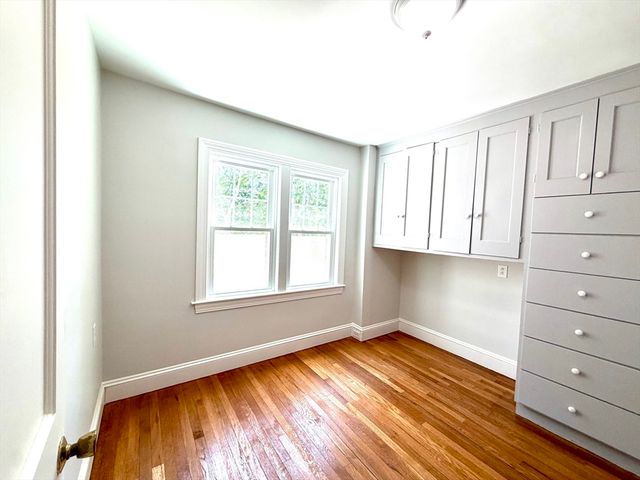 85 Barber Rd 1, Framingham, MA 01702