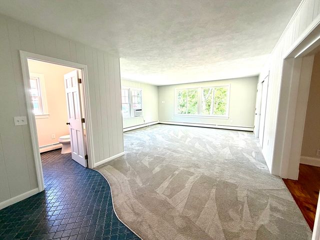 85 Barber Rd 1, Framingham, MA 01702