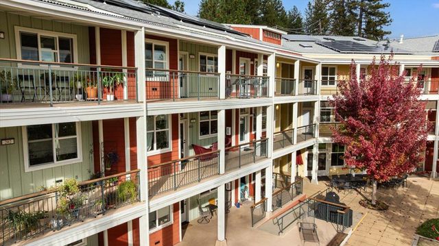 800 Freeman Ln #105, Grass Valley, CA 95949