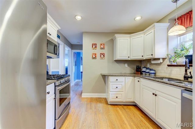 6555 Mardel Avenue, St Louis, MO 63109