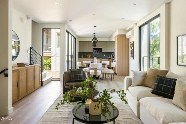 510 N Sycamore Avenue, Los Angeles, CA 90036