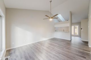 412 Ledgeview Park Dr, Louisville, KY 40206