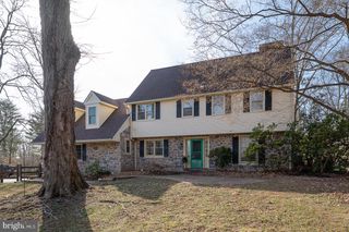 718 S WATERLOO RD, Devon, PA 19333