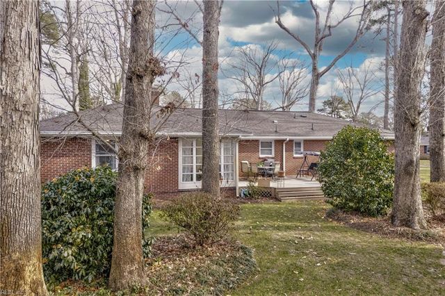 621 Chesopeian TRL, Virginia Beach, VA 23452