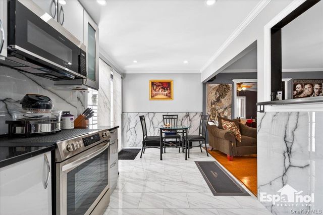 36 Ronald Drive E, Amityville, NY 11701