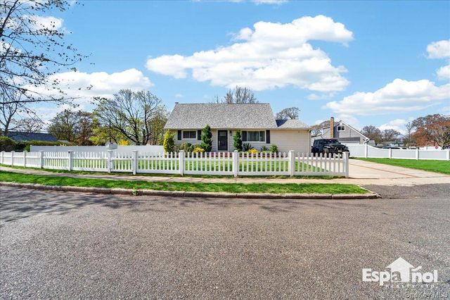 36 Ronald Drive E, Amityville, NY 11701