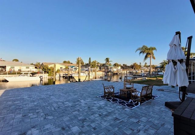 6337 COCOA LANE, Apollo Beach, FL 33572