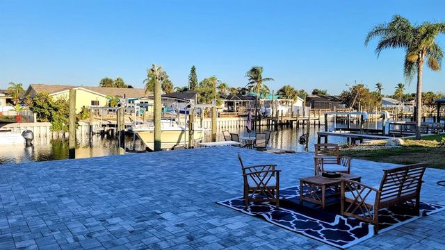 6337 COCOA LANE, Apollo Beach, FL 33572