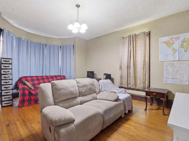 14 Mulberry Street, Nashua, NH 03061