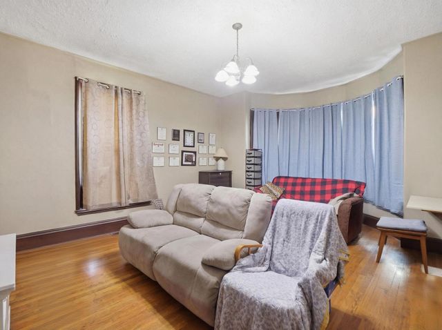14 Mulberry Street, Nashua, NH 03061
