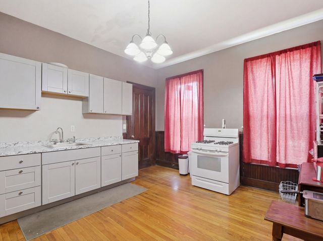 14 Mulberry Street, Nashua, NH 03061