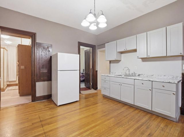 14 Mulberry Street, Nashua, NH 03061
